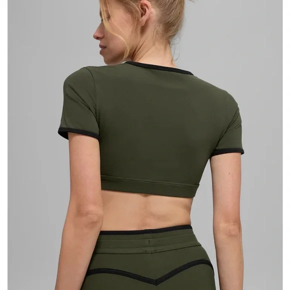 ALO Yoga Race Pace Short Sleeve - Picture 2 of 6